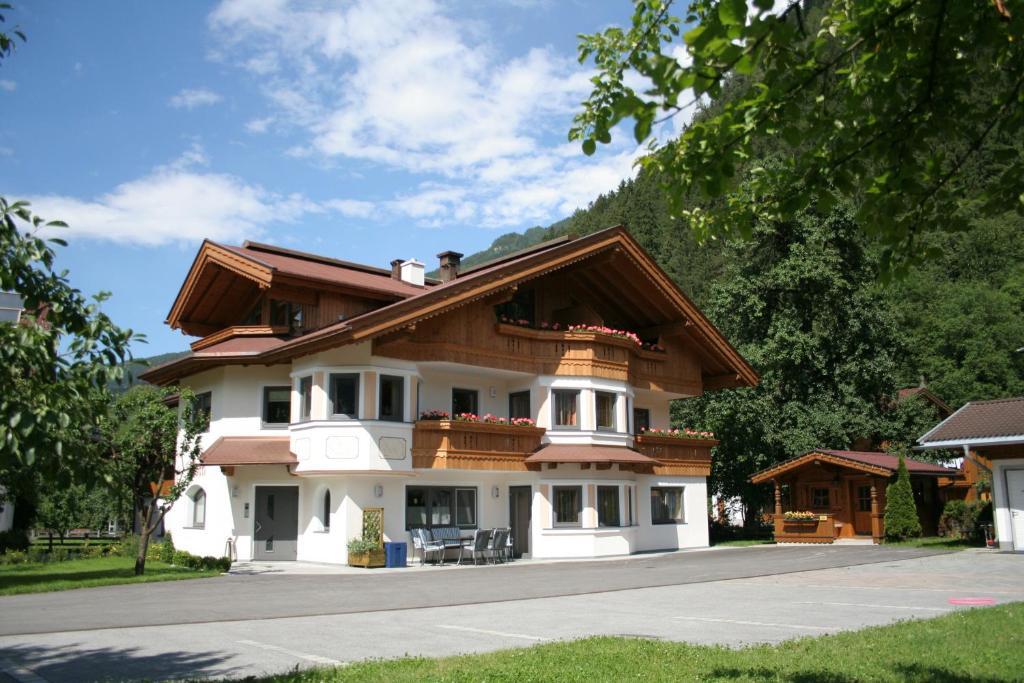 Appartement Zottl Mayrhofen Exterior photo